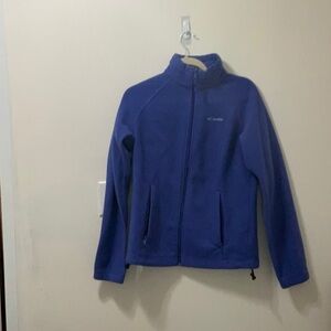 Columbia Blue Fleece Jacket with Sporty Design